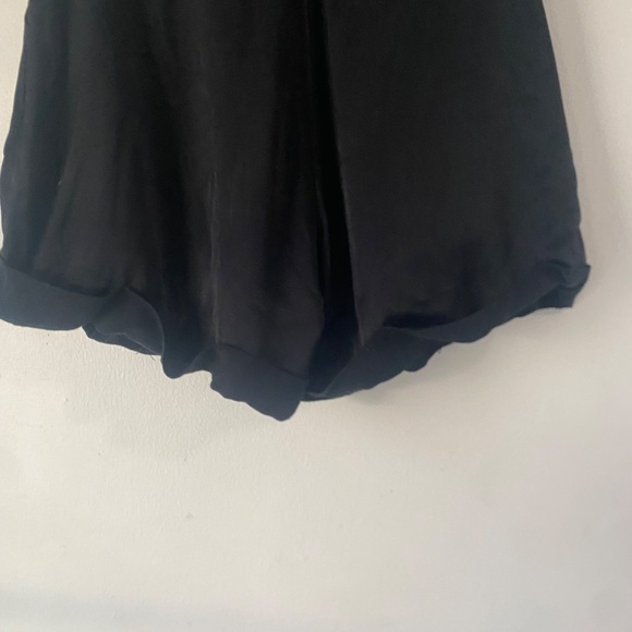 Camila Coelho S Black Satin Short - Picture 7 of 8